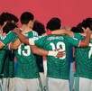 Jugadores de la Selección Mexicana Sub-17 preparándose previo al inicio del partido contra Potrugal.