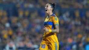 Jennifer Hermoso durante la final de vuelta de la Liga MX Femenil.