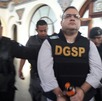 javier duarte, exgobernador de veracruz, escoltado por policías