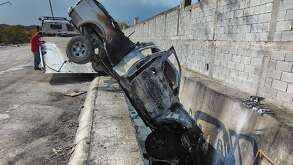 Camioneta quemada en colonia La Alianza en Monterrey