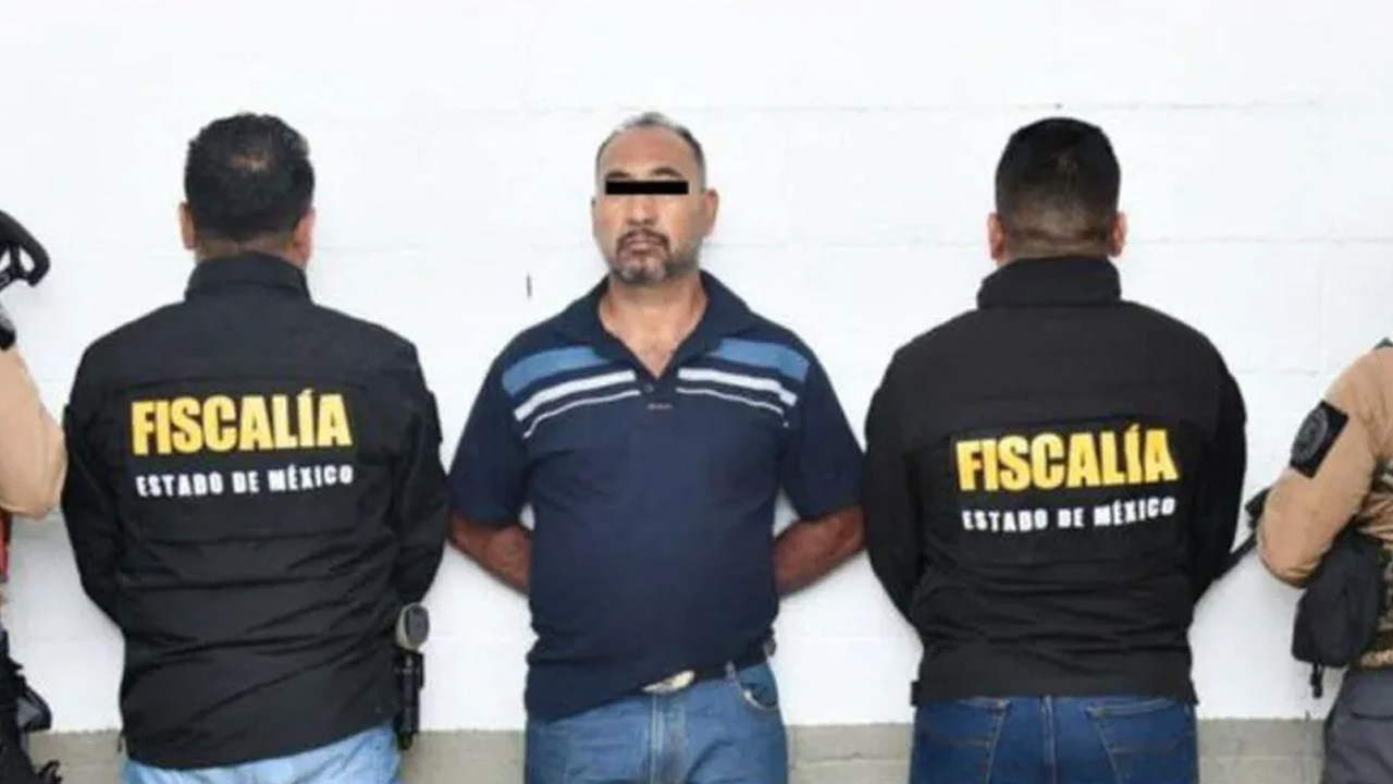 La Fiscalía del Edomex detuvo en Ecatepec a Ricardo ‘N’, operador de “La Chokiza”, acusado de manejar tomas clandestinas y pipas.