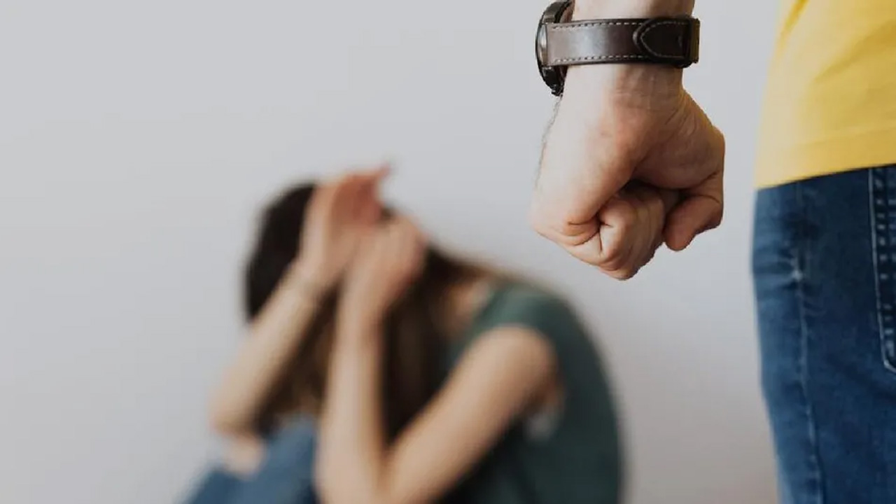 Nuevo León presenta iniciativa para que mujeres que se defiendan de su agresor no enfrenten prisión.