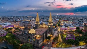 El centro histórico de Guadalajara revestido con un ambiente navideño este 2025