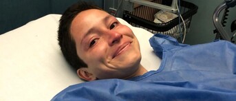 Zavelia en el hospital tras sufrir un derrame cerebral.