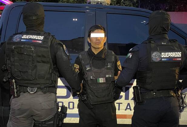 El sujeto iba a bordo de una cuatrimoto portando arma de fuego