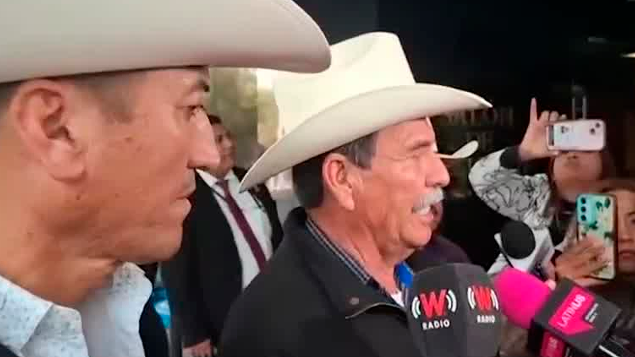 Líderes campesinos advirtieron que mantendrán bloqueos en al menos 40 carreteras al no lograr acuerdos con el gobierno federal.