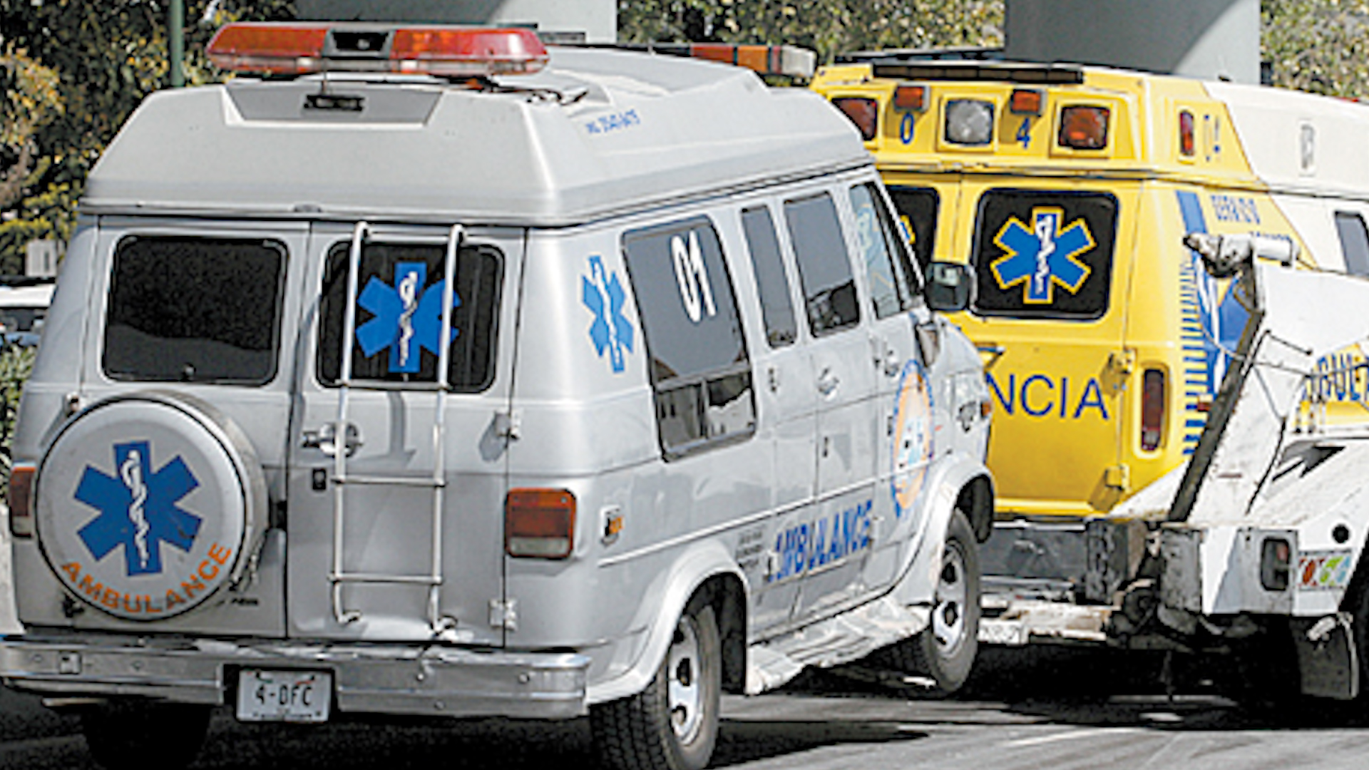 Las ambulancias irregulares se aprovechan de la falta de unidades gratuitas y de las emergencias de las familias para cobrar tarifas excesivamente grandes.