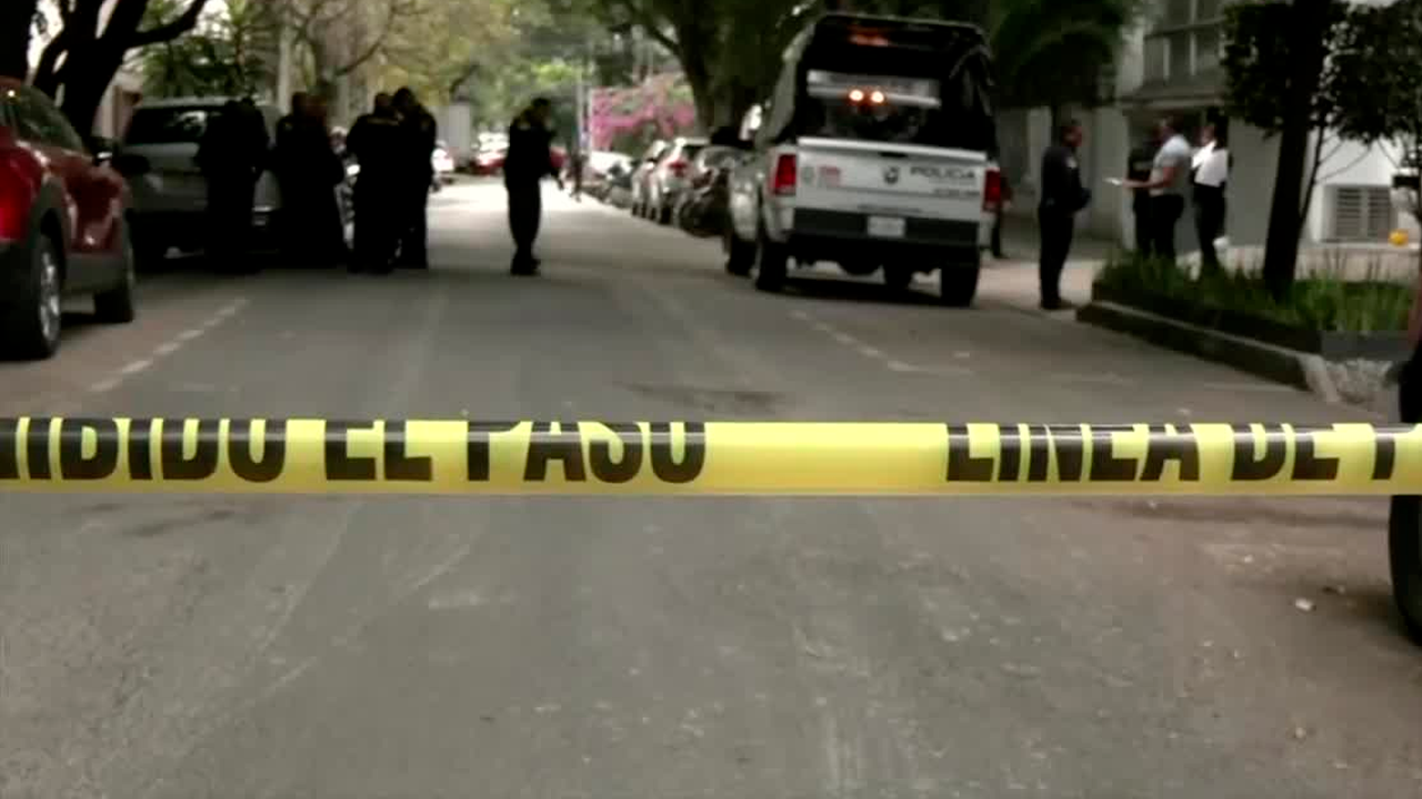 Sujetos armados asesinaron a un custodio de una empresa de valores en la colonia Hipódromo, Ciudad de México.