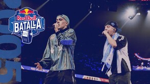 Gazir enfrentándose a Exe en la semifinal de Red Bull Batalla Internacional 2024.