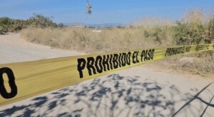 Cinta policiaca amarilla con la leyenda 