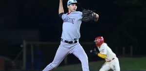 Pitcher de Sultanes en la lomita del estadio Sherwin-Williams Beto Ávila en Quintana Roo en la Final del Rising Stars.