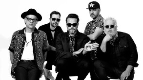 Jumbo es el nombre de una banda de rock alternativo de Monterrey, México. ​Fue parte de la Avanzada Regia, ​propuesta musical de la capital de Nuevo León.