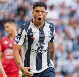 Víctor Guzmán, apodado 'El Toro', festejando su único gol del Apertura 2025 en la jornada 5 contra Mazatlán FC.