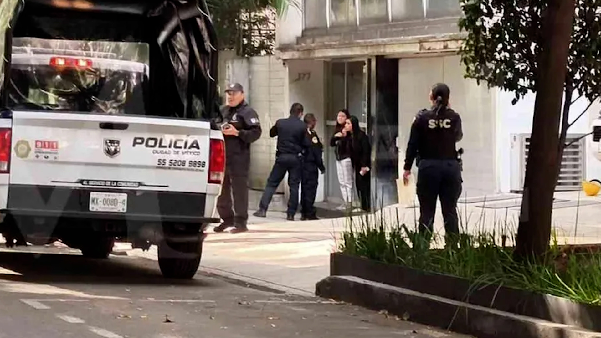 Los asaltantes fueron recogidos por terceras personas a bordo de motocicletas que son rastreadas por las autoridades a través del C5.