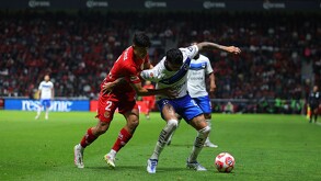 Rayados de visita ante Toluca en el torneo regular del Apertura 2025.