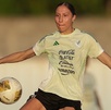 Myra Delgadillo, delantera de Pachuca femenil, entrenando con la Selección Mexicana previo al partido contra San Vicente y las Granadinas.