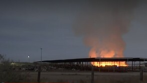 Imágenes del noticiero de última hora en donde hay un fuerte incendio en Matamoros, Coahuila