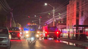 Un voraz incendio consume una vivienda en la colonia Las Fuentes de Zapopan.