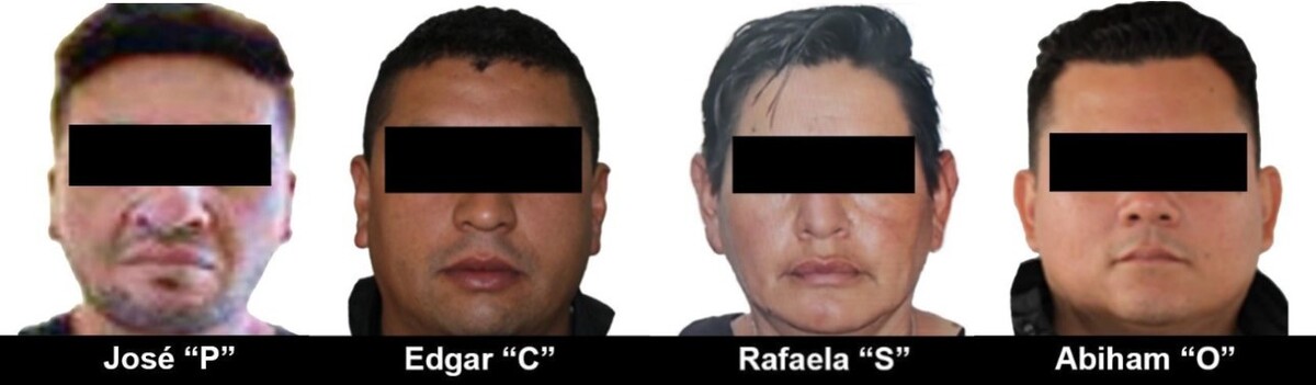 Cuatro hombres y una mujer vinculados a proceso, viendo de frente y con los ojos censurados frente a un fondo blanco