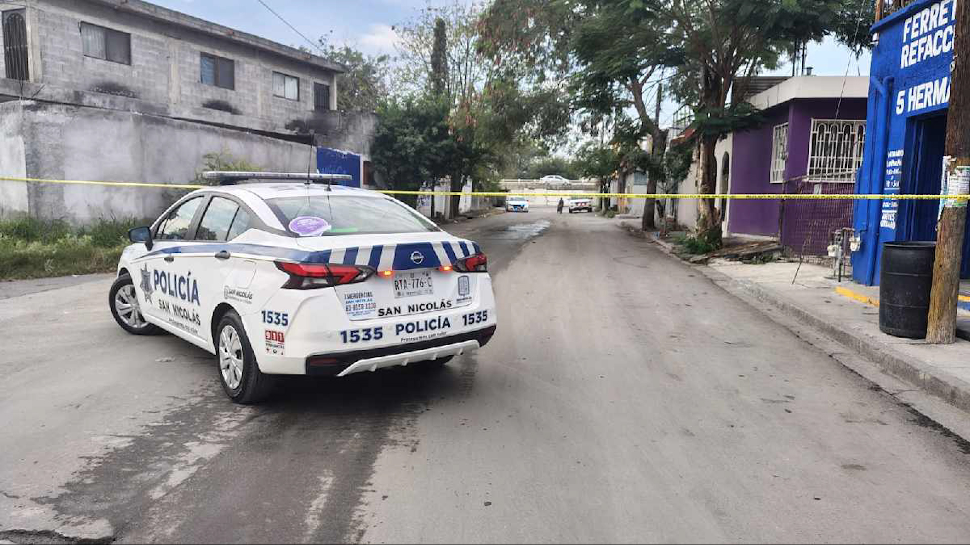 La zanja aparentemente sería una obra inconclusa abandonada por una cuadrilla de una empresa de gas natural.