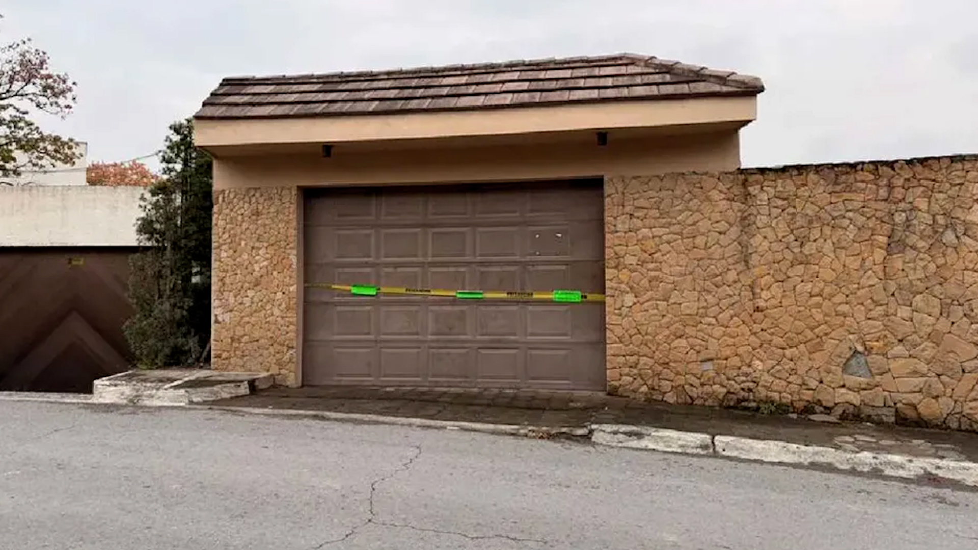 En los últimos meses, o años, la casa lucía deshabitada y era aprovechada para realizar fiestas rave o clandestinas con menores de edad en San Pedro.