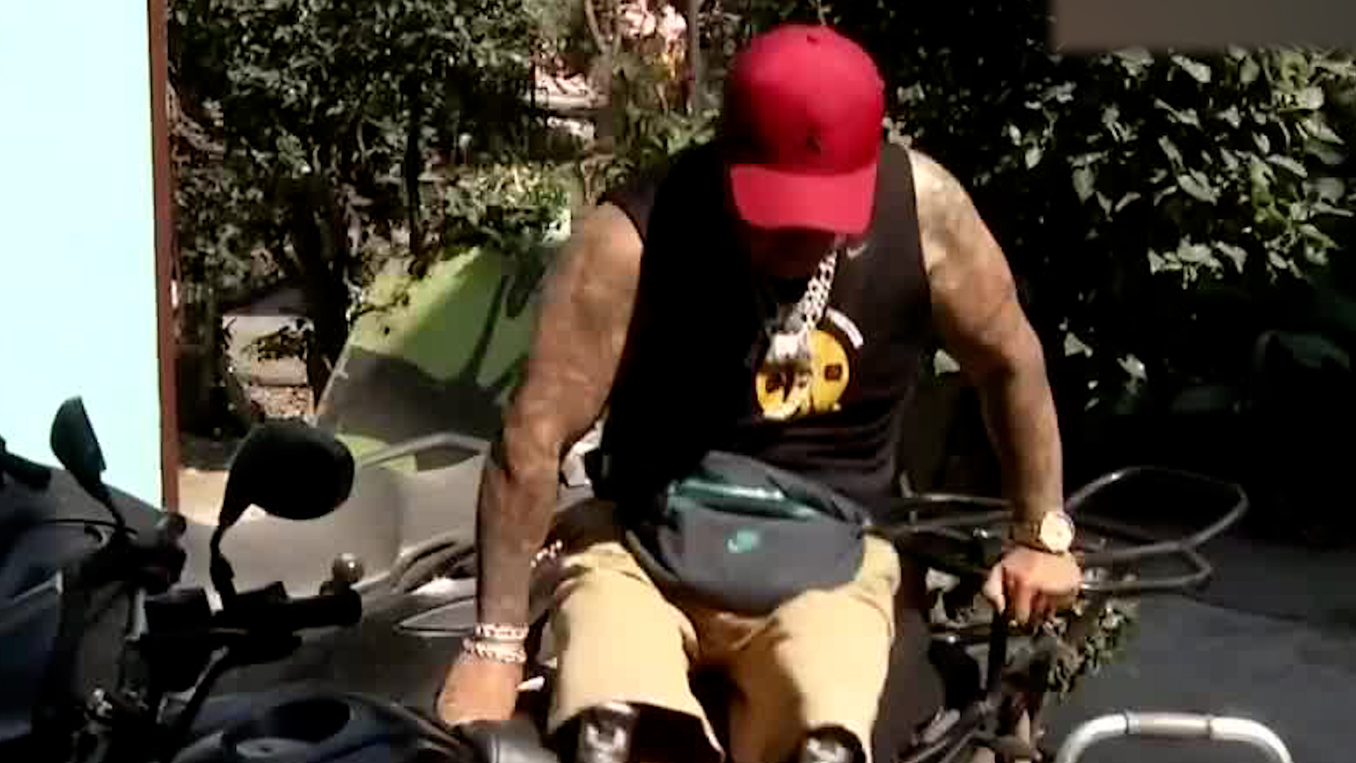 Fernando perdió ambas piernas, superó la depresión y hoy inspira como entrenador deportivo en el programa Ponte Pilas de Pilares.