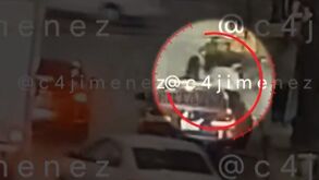 David siendo agredido sobre avenida Aquiles Serdán en Azcapotzalco por un hombre que escapó