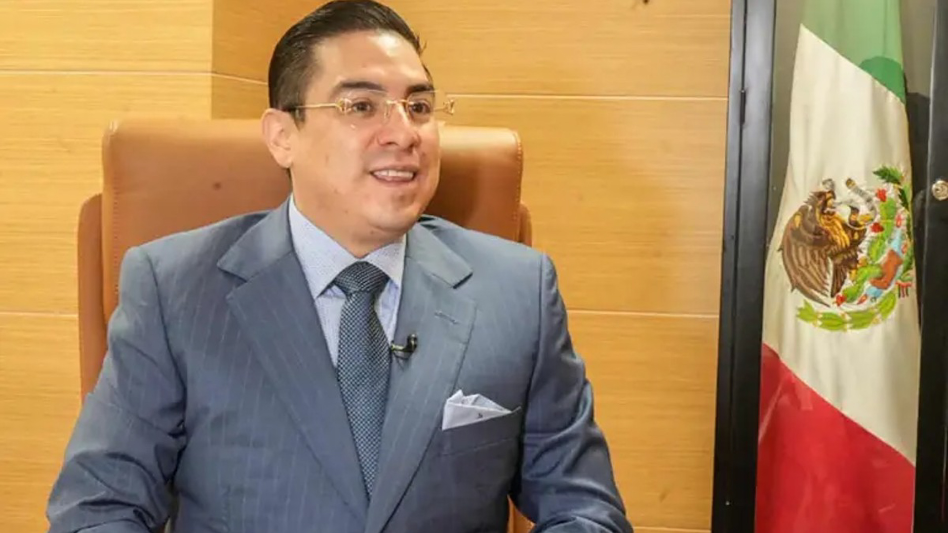 Según autoridades, la decisión de cancelarle la visa forma parte de una estrategia de revisión de Donald Trump.