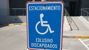 Señalamiento de lugar para discapacitados