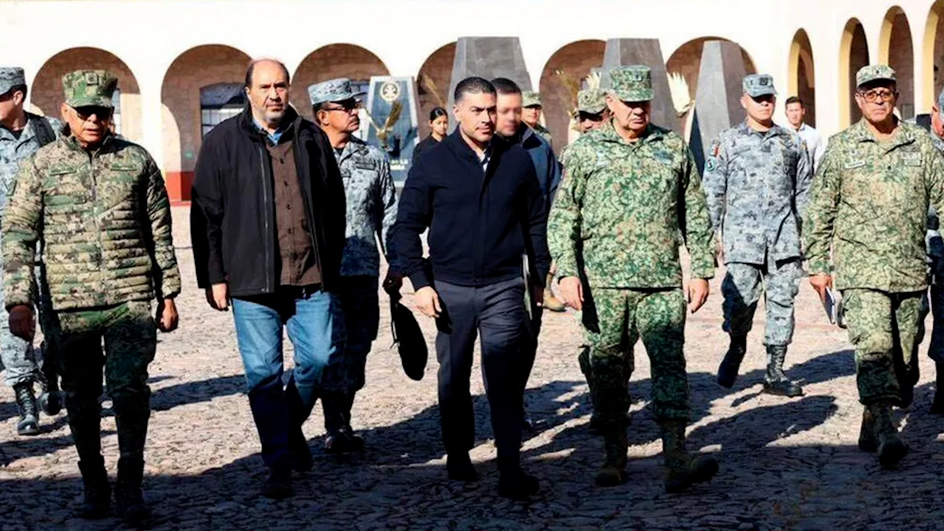 Las autoridades federales y estatales blindaron el municipio con un fuerte dispositivo de seguridad.