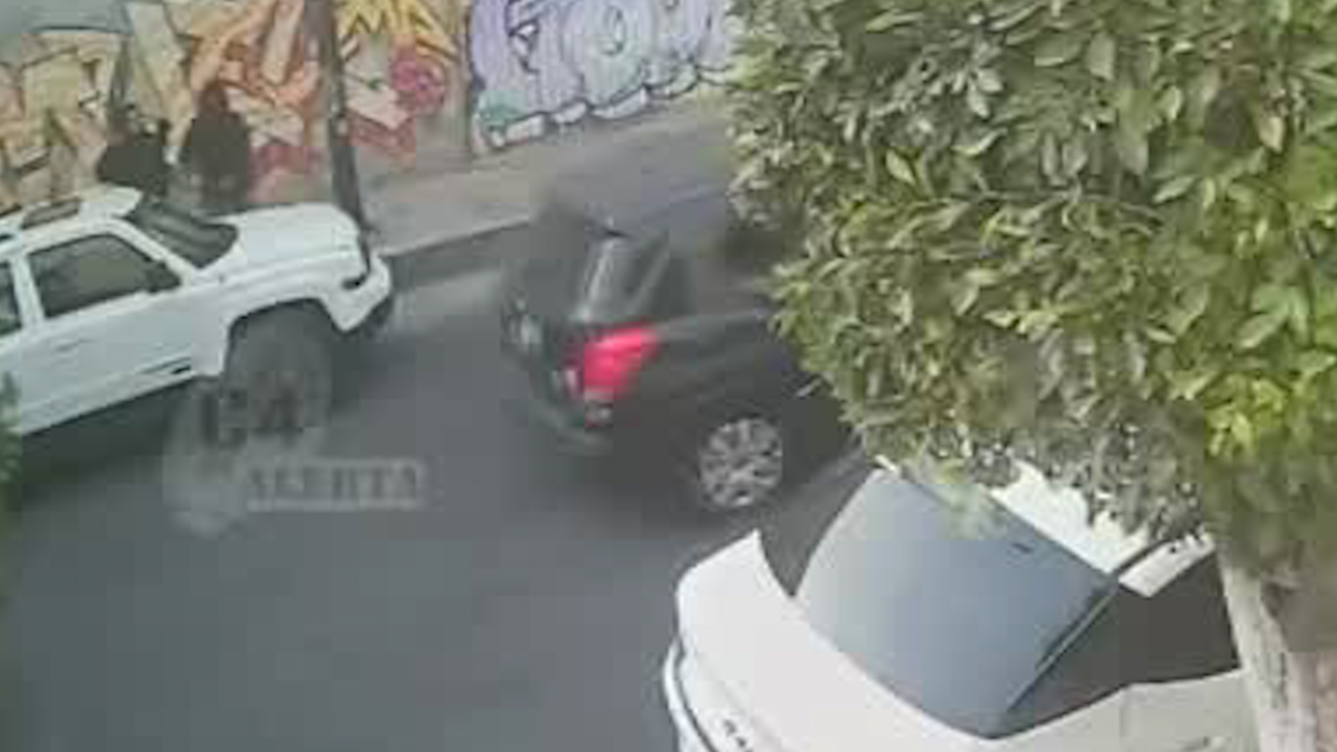 Los delincuentes llegaron con un arma y amedrentaron al conductor y huyeron del lugar sin consecuencias.