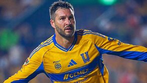 André-Pierre Gignac festejando uno de sus goles que hizo en el Apertura 2025 en la Liga MX.