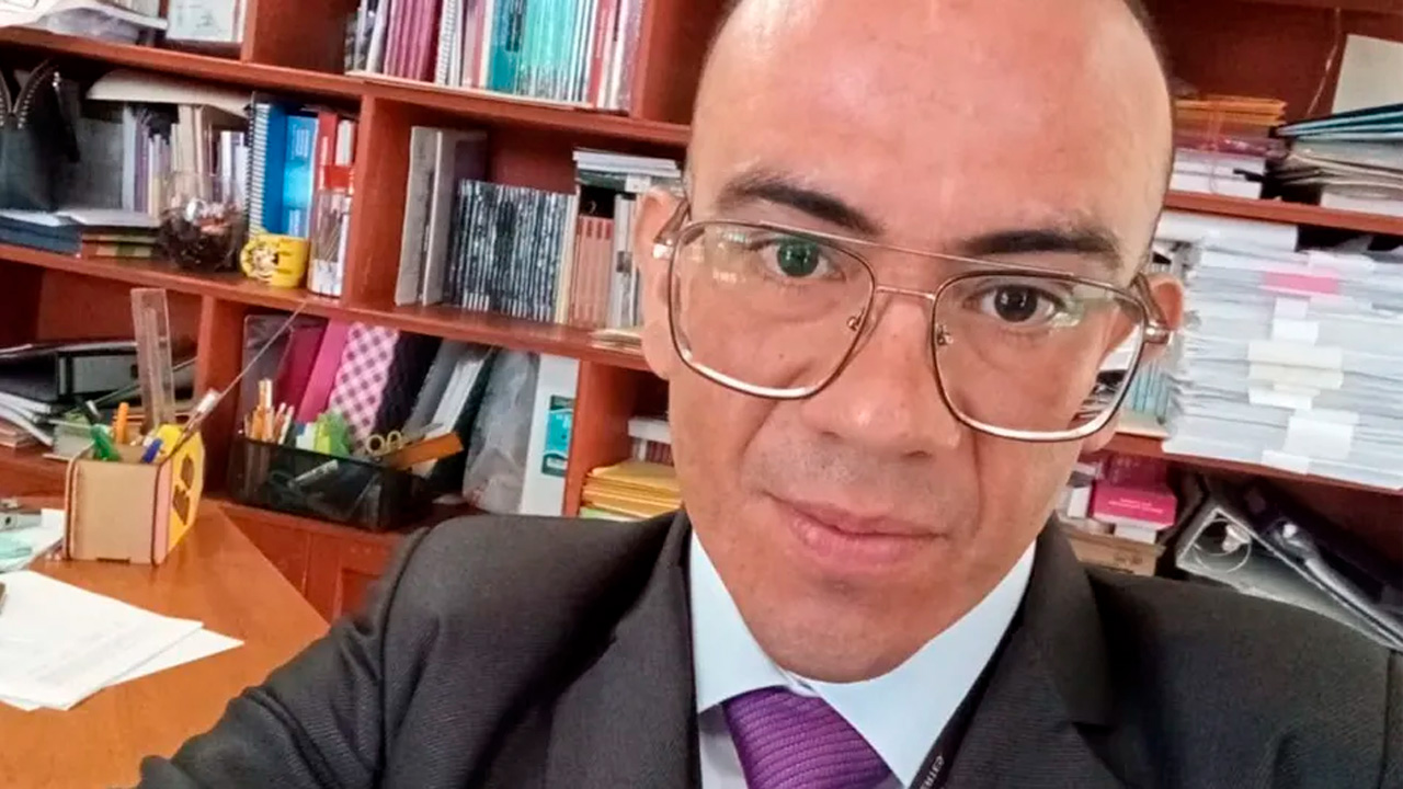 Olaff Pedraza Vargas, profesor de 33 años desaparecido desde el 18 de noviembre en Nextlalpan fue localizado sin vida en un canal de aguas negras.