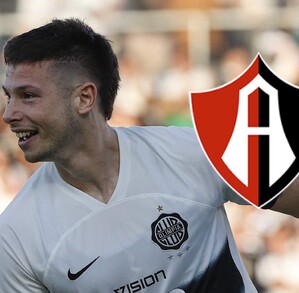 Manuel Capasso por su paso con el Olimpia de Paraguay