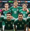 Jugadores de la Selección Mexicana antes de jugar el partido amistoso ante Colombia.