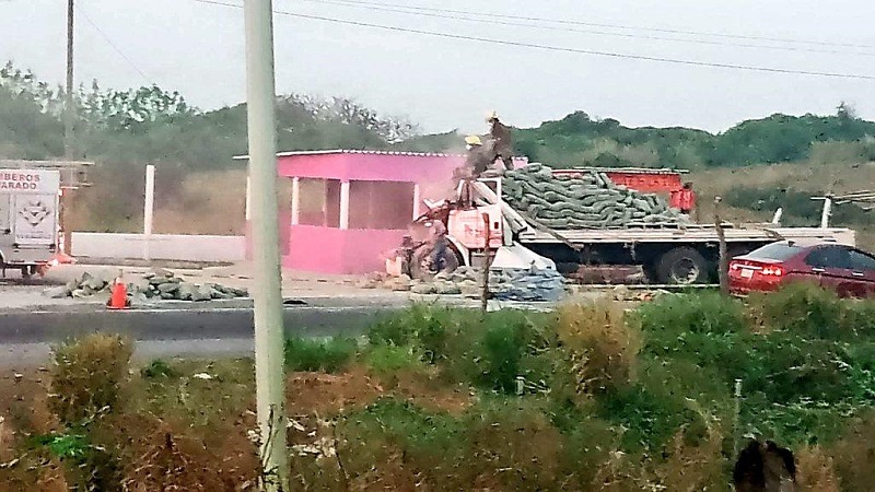 Un camión de cemento después de un accidente.