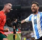 Cristiano Ronaldo, jugador portugués y Lionel Messi, campeón del mundo con Argentina, se preparan para un Mundial más en sus carreras.