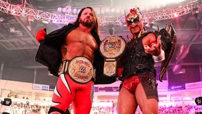 AJ Styles y DRagon Lee han tenido varias defensas exitosas de su títulos en parejas en WWE.