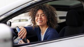 Estos son los carros que podrán exentar la tenencia vehicular en CdMx para 2026.