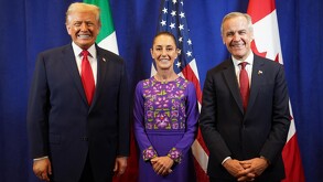 Claudia Sheinbaum con el presidente de Estados Unidos, Donald Trump, y el primer ministro de Canadá, Mark Carney.