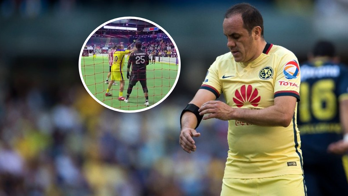 El exfutbolista Cuauhtémoc Blanco (camiseta amarilla del América) se ajusta la manga. El círculo insertado lo muestra jugando en un partido