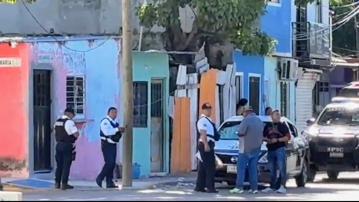 El cuerpo de la mujer, originaria de Veracruz, quedó resguardado por autoridades de Ciudad del Carmen, Campeche.