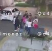 Itzel golpeada por familia de presuntos invasores en Ixtapaluca