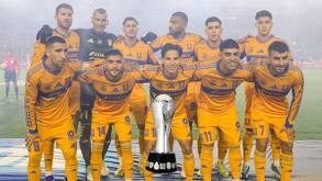 Equipo titular de Tigres durante la semifinal de vuelta en el estadio Universitario contra Cruz Azul en el Apertura 2025.