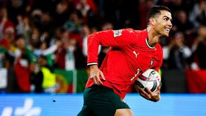 Cristiano Ronaldo festejando un gol con Portugal.