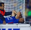Jesús Orozco Chiquete, entre lágrimas, abandonando el terreno de juego en el Tigres vs Cruz Azul.