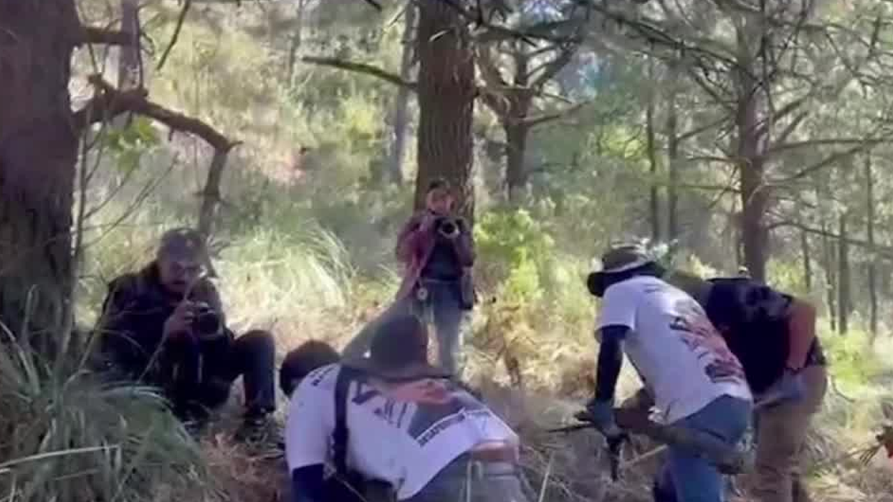 El colectivo Una Luz en el Camino localizó tres restos óseos más durante una jornada de búsqueda en el Mirador Topilejo.