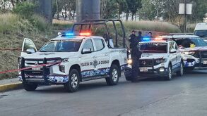 Lugar del hallazgo de un cuerpo bajo el puente del municipio de Amozoc.