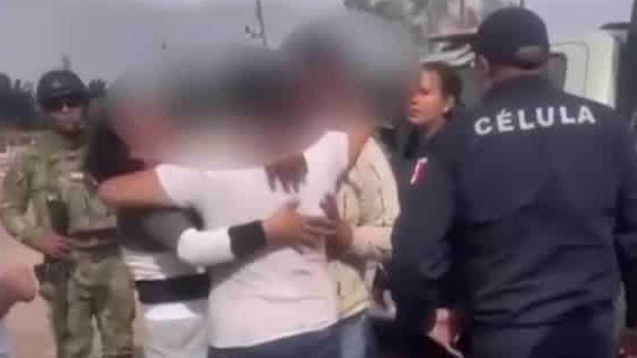 Una joven de 17 años fue localizada sana y salva en Ecatepec tras ser víctima de extorsión mediante llamadas cruzadas.