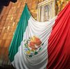 Basílica de Guadalupe durante las mañanitas a la virgen el 12 de diciembre